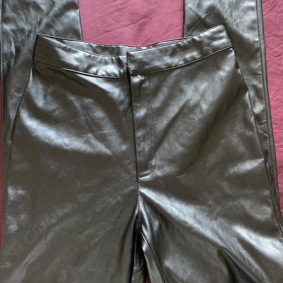 Rather pants - Picture 2 of 2